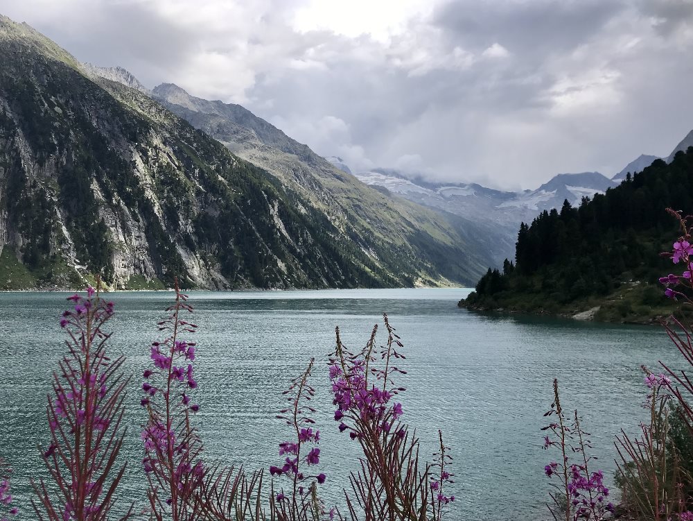 Schlegeis Speicher wandern - Start am Stausee