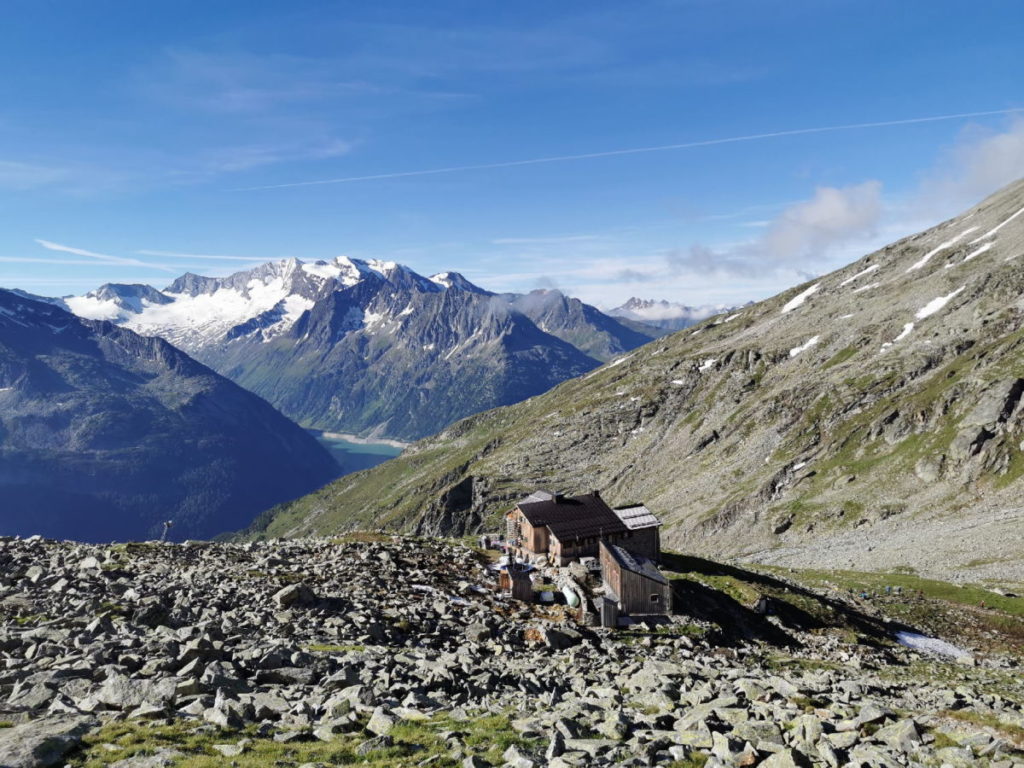 Hoher Riffler Bergtour - auf der Hälfte ist das Friesenberghaus 