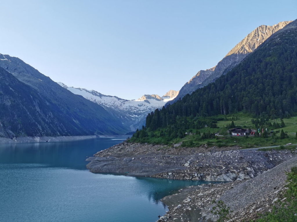 Die Bäche bringen viel Gestein und Geröll in den Schlegeis Stausee