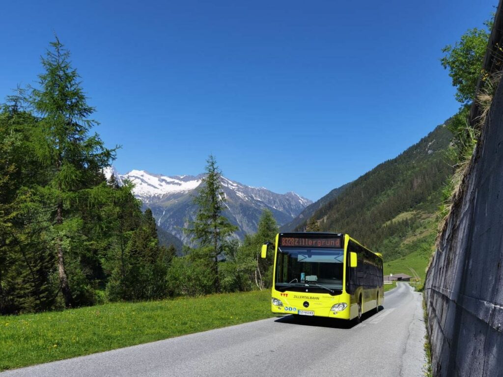 Mit dem Zillergrund Bus bis ganz nach oben zur Staumauer am Speicher Zillergründl