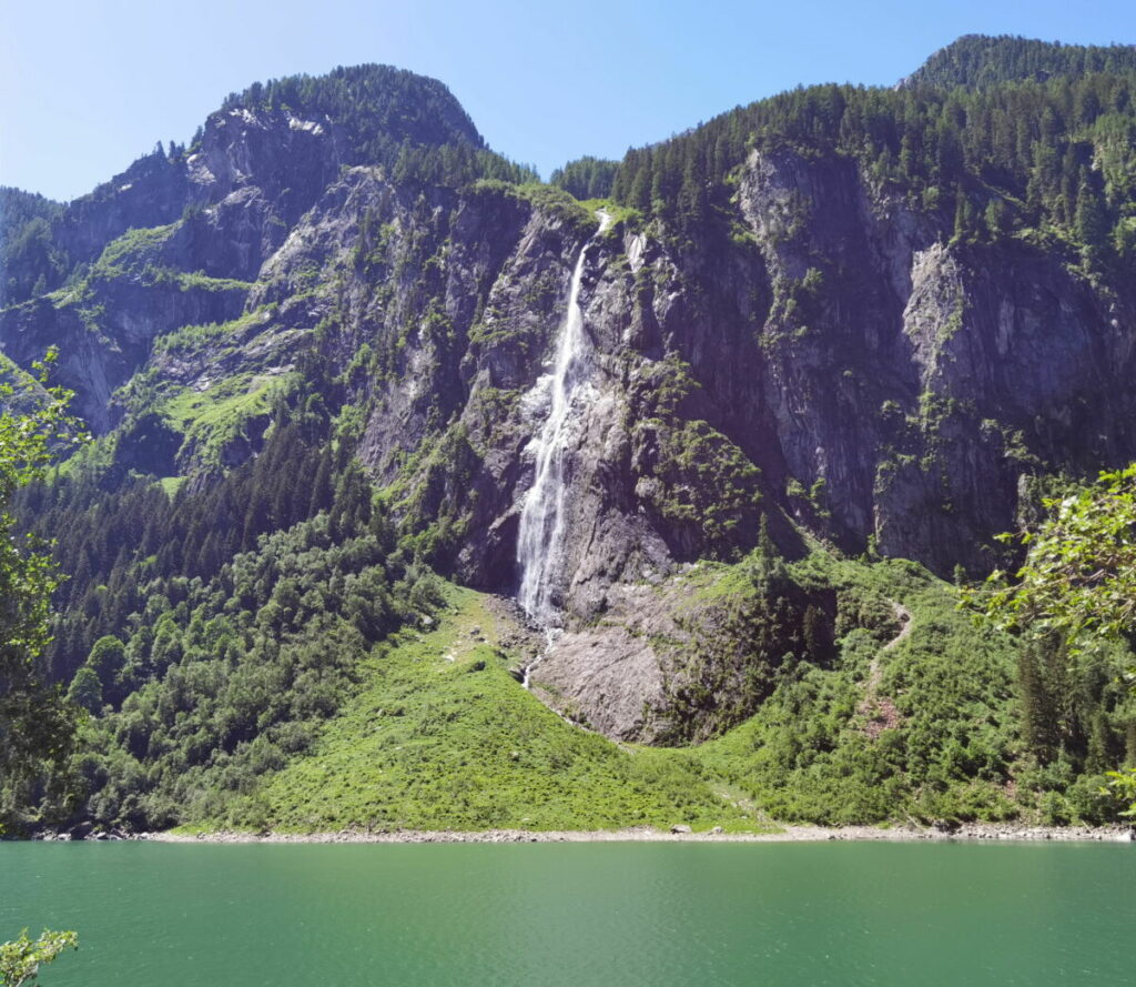 Der Stilluptal Wasserfall direkt am Stausee hat mich von Anfang in seinen Bann gezogen - er ist aber nicht der einzige Wasserfall in diesem Tal!