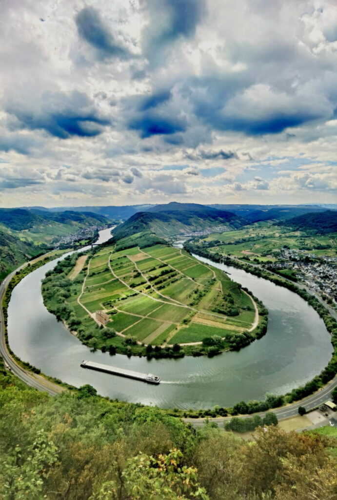 coole Reiseziele - an der Moselschleife Bremm am Calmont Klettersteig unterwegs