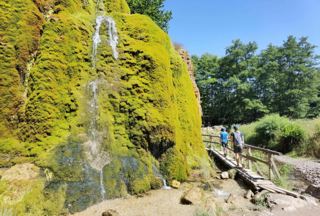 coole Reiseziele - der größte wachsende Wasserfall in Deutschland