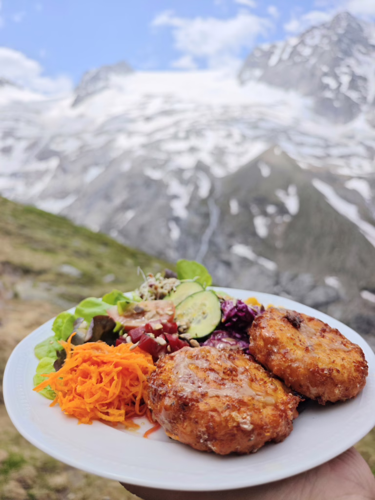 Wir haben sehr gut auf der Greizer Hütte gegessen: Kaspressknödel mit richtig viel Käse